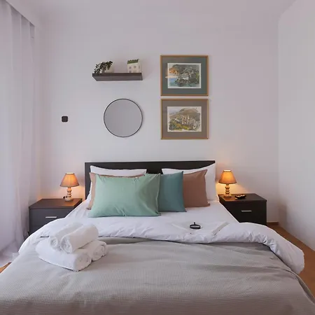 Luxury Vantage 3br Spatial View Apartment Thessaloniki