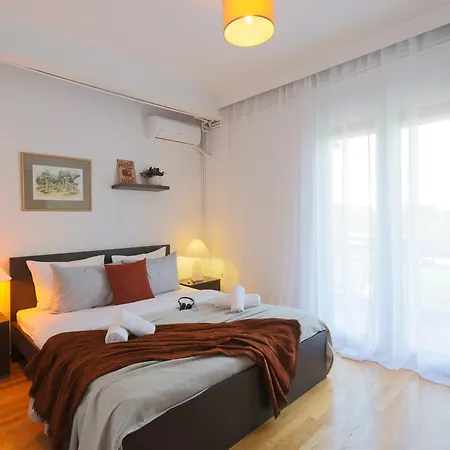 Luxury Vantage 3br Spatial View *