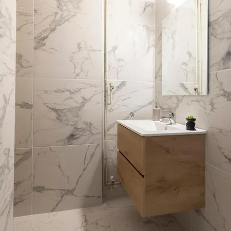 Luxury Vantage 3br Spatial View *